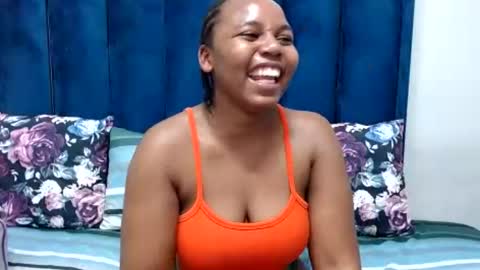 Snapshot of hotsmalltitsx chatting on 06.28.26 hotsmalltitsx online show from 06.28.26