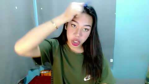 Snapshot of hott_cumforyou chatting on 02.25.25 jelaigrande  online show from 02.25.25