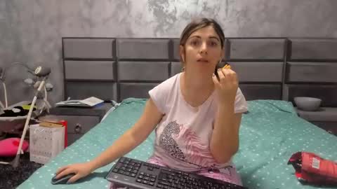 hottalicia2 online show from 12.08.24