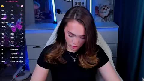 hello Im Eva online show from 04.22.26