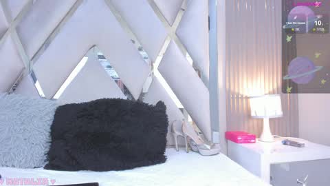 Snapshot of hottest_mature chatting on 04.29.26 Natalia online show from 04.29.26