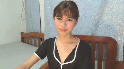 Snapshot of hottestdella69 chatting on 10.26.25 hottestdella69 online show from 10.26.25