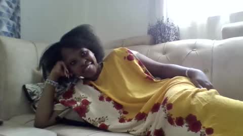 hottiecreamys cam online show from 09.12.25