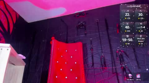 Snapshot of hottie_cristal chatting on 02.25.26 Marjorie online show from 02.25.26