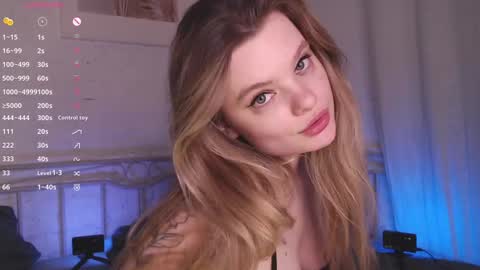 Snapshot of hottie_jane chatting on 12.15.24 Jane online show from 12.15.24