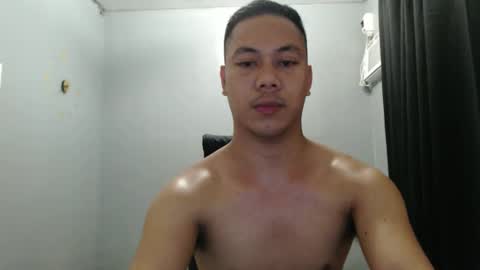 Snapshot of hottie_kyle69 chatting on 05.31.26 hottie_kyle69 online show from 05.31.26