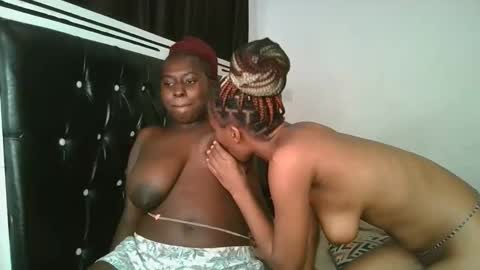 Snapshot of hottie_mistie chatting on 04.22.26 hottie_mistie online show from 04.22.26