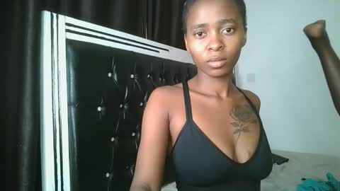 Snapshot of hottie_mistie chatting on 04.28.26 hottie_mistie online show from 04.28.26