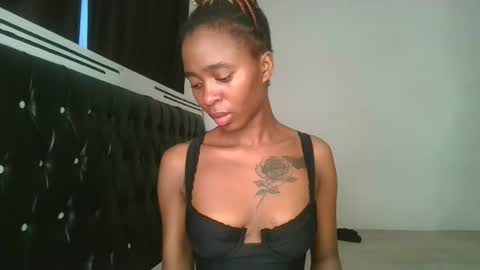 Snapshot of hottie_mistie chatting on 05.17.26 hottie_mistie online show from 05.17.26