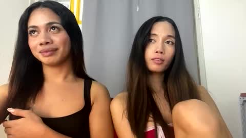 Snapshot of hottiescummerx chatting on 10.18.25 N I C A online show from 10.18.25