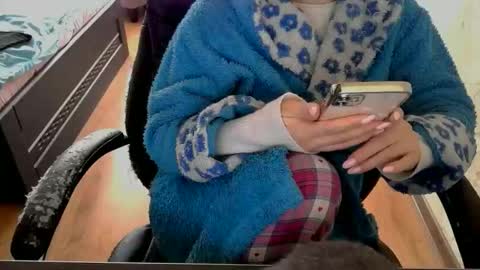 Snapshot of hotty_mary chatting on 04.29.26 Mary online show from 04.29.26