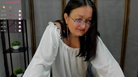 Anna online show from 11.21.25