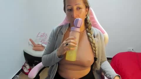 hottychrystal online show from 11.29.25