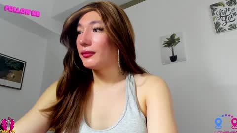 crishinahotty online show from 12.24.24