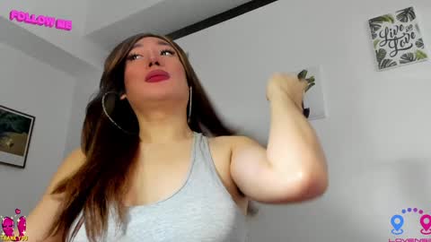 crishinahotty online show from 12.25.24