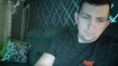 Snapshot of hotuk86 chatting on 02.17.25 hotuk86 online show from 02.17.25