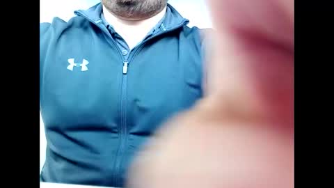 Snapshot of houskji8 chatting on 10.04.25 houskji8 online show from 10.04.25