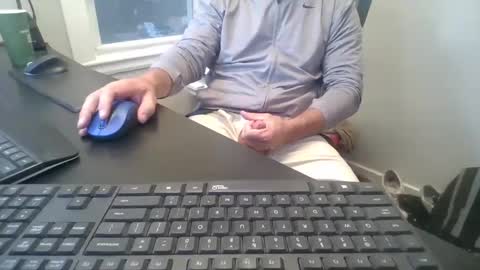 Snapshot of hoverday chatting on 10.08.25 hoverday online show from 10.08.25