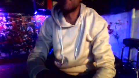 Snapshot of howbowdadareboy33 chatting on 12.12.24 ask me online show from 12.12.24