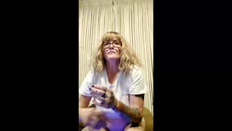 howdoyoulikeit87 online show from 05.22.26