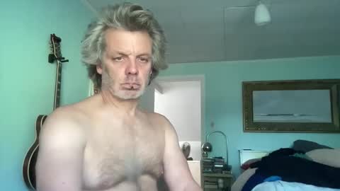 howlingatnothing online show from 10.01.25