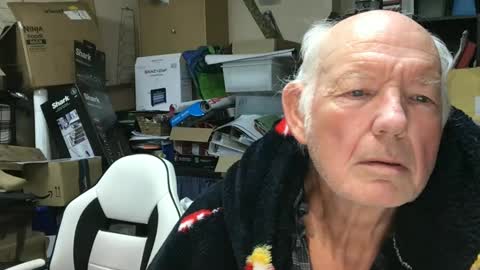 Snapshot of howsthat2024 chatting on 12.08.24 howsthat2024 online show from 12.08.24