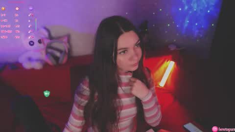 Snapshot of howtomeow chatting on 10.20.25 Mia online show from 10.20.25