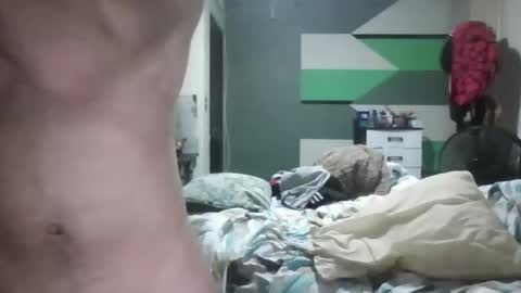 Snapshot of hsanchez6340 chatting on 05.26.26 hsanchez6340 online show from 05.26.26