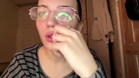 hsiuscherich online show from 01.09.26