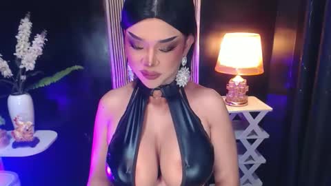 Christine online show from 04.29.26