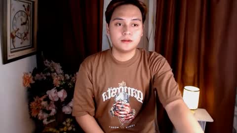 Snapshot of hugedickjp chatting on 02.11.25 hugedickjp online show from 02.11.25