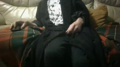 Snapshot of hugenob4u chatting on 01.05.25 hugenob4u online show from 01.05.25