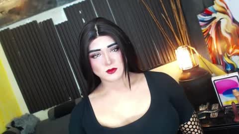 Snapshot of hugexmslovelyxcock chatting on 04.28.26 MsLovely online show from 04.28.26