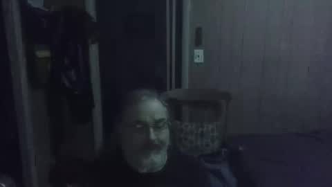 Snapshot of huggybear566 chatting on 11.11.25 lonely huggy bear online show from 11.11.25