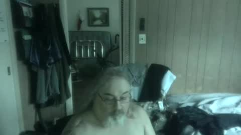 Snapshot of huggybear566 chatting on 06.30.26 lonely huggy bear online show from 06.30.26