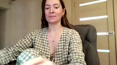 HumpyGrey online show from 10.20.25