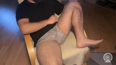 Snapshot of hundick696 chatting on 11.30.25 hundick696 online show from 11.30.25