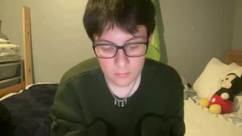 Snapshot of huneydripper chatting on 02.11.25 uncutmex online show from 02.11.25