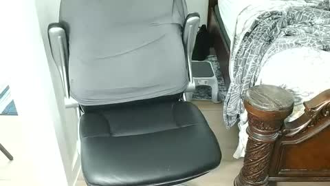 Snapshot of hung74u chatting on 09.28.25 hung74u online show from 09.28.25