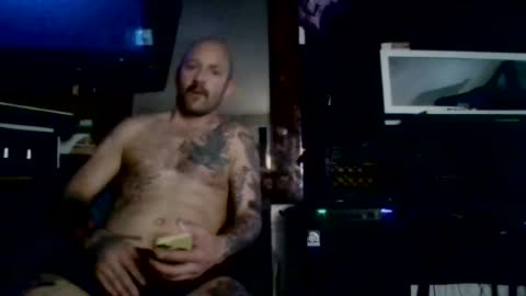 Snapshot of hungherowithoutacape chatting on 06.23.26 hungherowithoutacape online show from 06.23.26
