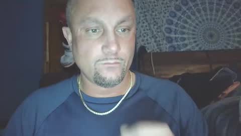 Snapshot of hunglikeray2286 chatting on 02.01.26 hunglikeray2286 online show from 02.01.26