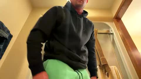 Snapshot of hunglikeray2286 chatting on 02.22.26 hunglikeray2286 online show from 02.22.26