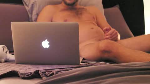 hungm4fun101 online show from 10.25.25