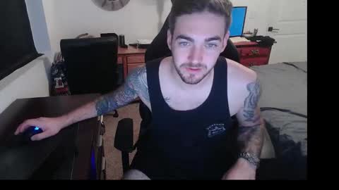 hungmtnman2256 online show from 03.22.26