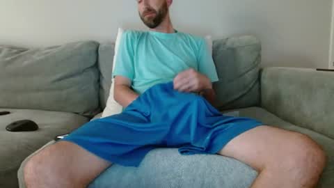 Snapshot of hungslim8inch chatting on 06.12.26 King Hungslim online show from 06.12.26