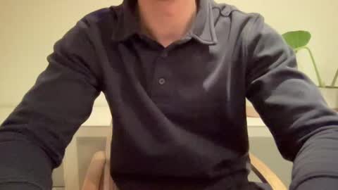 Snapshot of hungwank95 chatting on 01.15.25 hungwank95 online show from 01.15.25