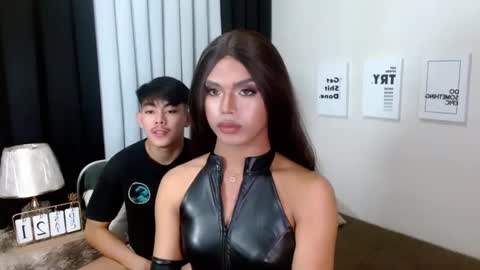 Snapshot of hunk_tmac chatting on 12.23.24 hunk_tmac online show from 12.23.24