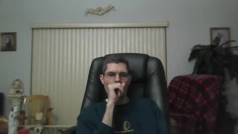 hunkmasclefad458 online show from 01.19.25