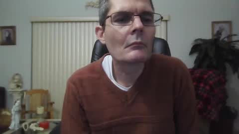 hunkmasclefad458 online show from 01.28.25