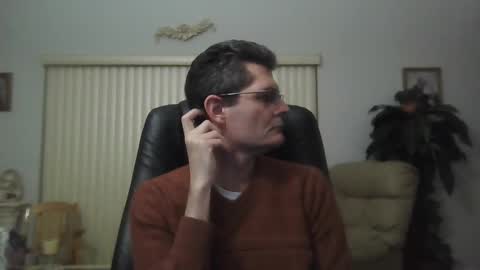 hunkmasclefad458 online show from 02.25.25